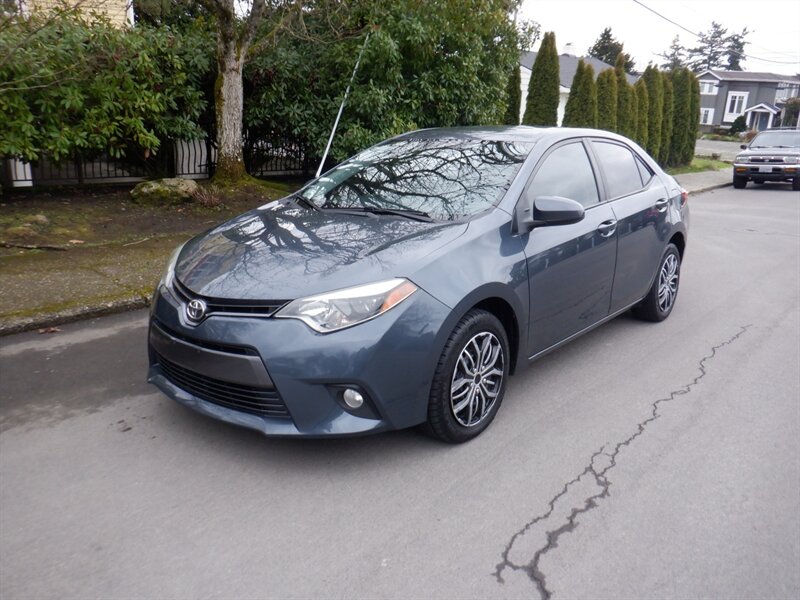 2015 Toyota Corolla LE   - Photo 1 - Kirkland, WA 98033