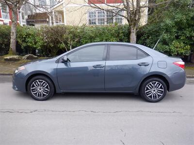 2015 Toyota Corolla LE   - Photo 2 - Kirkland, WA 98033