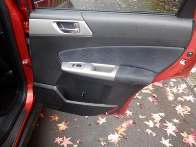 2010 Subaru Forester 2.5X Premium   - Photo 15 - Kirkland, WA 98033
