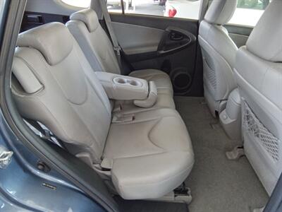 2011 Toyota RAV4 Limited   - Photo 11 - Kirkland, WA 98033