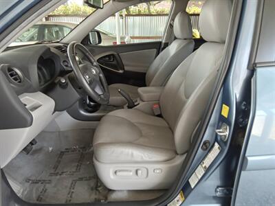 2011 Toyota RAV4 Limited   - Photo 9 - Kirkland, WA 98033