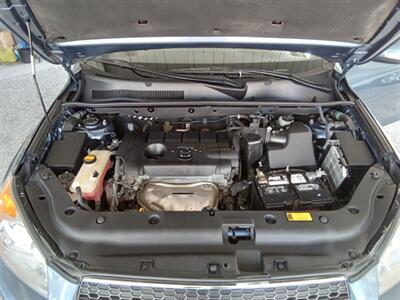 2011 Toyota RAV4 Limited   - Photo 24 - Kirkland, WA 98033