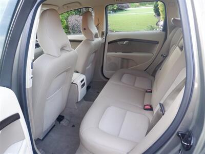 2010 Volvo XC70 3.2   - Photo 11 - Kirkland, WA 98033
