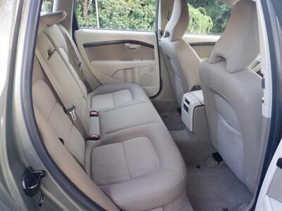 2010 Volvo XC70 3.2   - Photo 16 - Kirkland, WA 98033