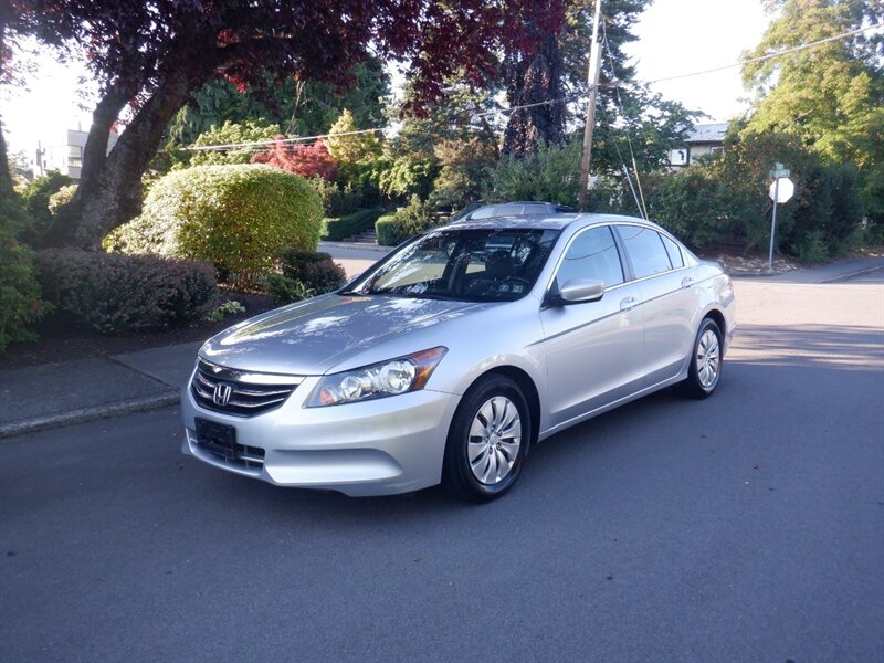 2012 Honda Accord LX - Photo 1 - Kirkland, WA 98033