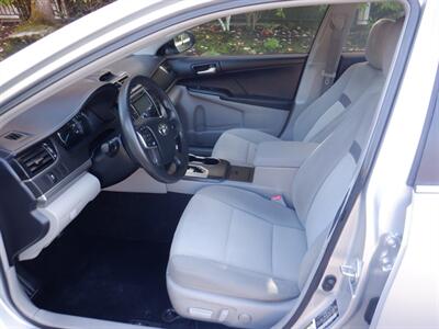 2012 Toyota Camry LE   - Photo 8 - Kirkland, WA 98033