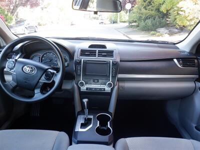 2012 Toyota Camry LE   - Photo 10 - Kirkland, WA 98033