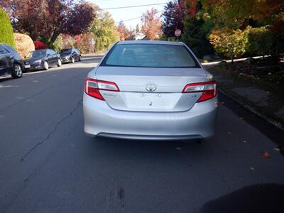 2012 Toyota Camry LE   - Photo 4 - Kirkland, WA 98033