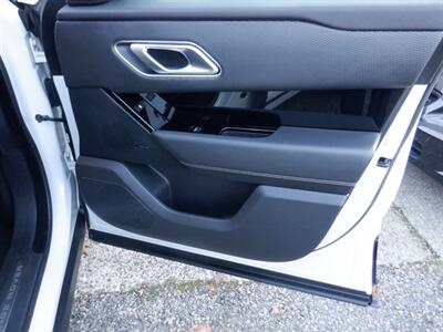 2019 Land Rover Range Rover Velar S   - Photo 13 - Kirkland, WA 98033