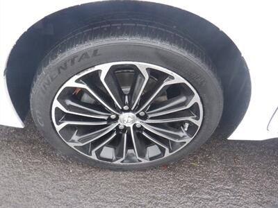 2016 Toyota Corolla S Plus   - Photo 16 - Kirkland, WA 98033