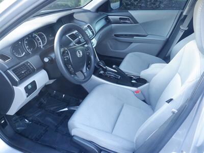 2014 Honda Accord LX   - Photo 11 - Kirkland, WA 98033