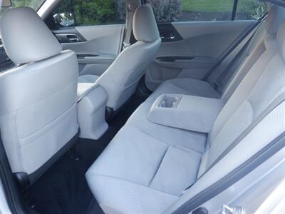 2014 Honda Accord LX   - Photo 12 - Kirkland, WA 98033