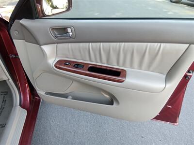2006 Toyota Camry XLE - Photo 19 - Kirkland, WA 98033