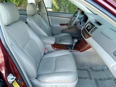 2006 Toyota Camry XLE - Photo 14 - Kirkland, WA 98033