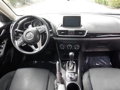 2015 Mazda Mazda3 i Touring   - Photo 11 - Kirkland, WA 98033
