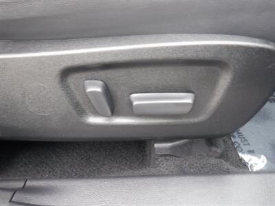 2013 Toyota Venza LE   - Photo 21 - Kirkland, WA 98033