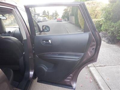 2010 Nissan Rogue SL   - Photo 14 - Kirkland, WA 98033