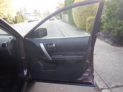 2010 Nissan Rogue SL   - Photo 12 - Kirkland, WA 98033