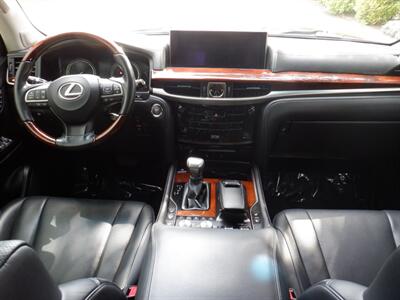 2017 Lexus LX 570   - Photo 15 - Kirkland, WA 98033