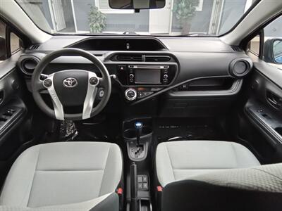 2016 Toyota Prius C   - Photo 13 - Kirkland, WA 98033