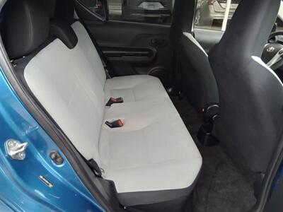 2016 Toyota Prius C   - Photo 12 - Kirkland, WA 98033