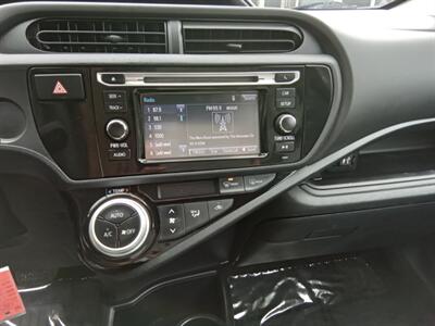 2016 Toyota Prius C   - Photo 18 - Kirkland, WA 98033