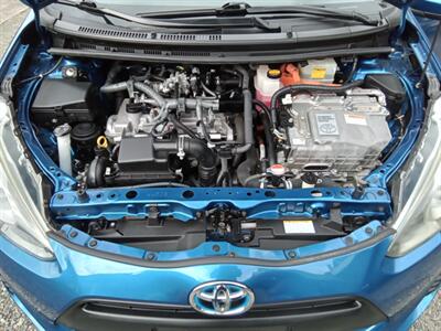 2016 Toyota Prius C   - Photo 22 - Kirkland, WA 98033