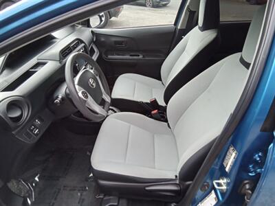 2016 Toyota Prius C   - Photo 9 - Kirkland, WA 98033