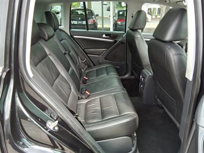 2012 Volkswagen Tiguan S 4Motion   - Photo 11 - Kirkland, WA 98033