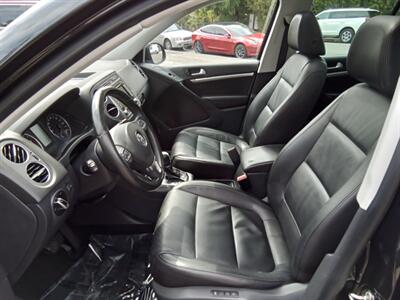 2012 Volkswagen Tiguan S 4Motion   - Photo 9 - Kirkland, WA 98033