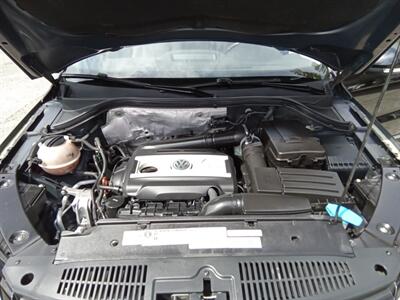 2012 Volkswagen Tiguan S 4Motion   - Photo 27 - Kirkland, WA 98033