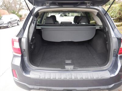 2016 Subaru Outback 2.5i Limited   - Photo 21 - Kirkland, WA 98033