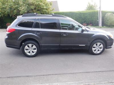 2011 Subaru Outback 2.5i Premium   - Photo 5 - Kirkland, WA 98033