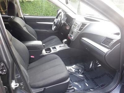 2011 Subaru Outback 2.5i Premium   - Photo 8 - Kirkland, WA 98033