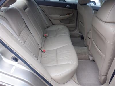 2004 Honda Accord EX V-6   - Photo 14 - Kirkland, WA 98033
