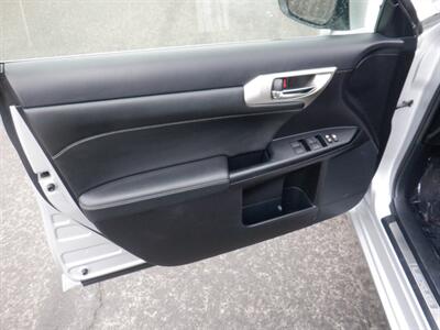 2014 Lexus CT 200h   - Photo 16 - Kirkland, WA 98033