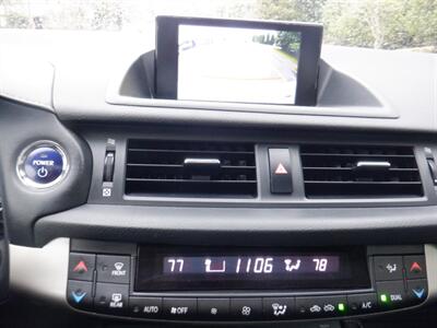 2014 Lexus CT 200h   - Photo 12 - Kirkland, WA 98033