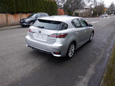 2014 Lexus CT 200h   - Photo 5 - Kirkland, WA 98033