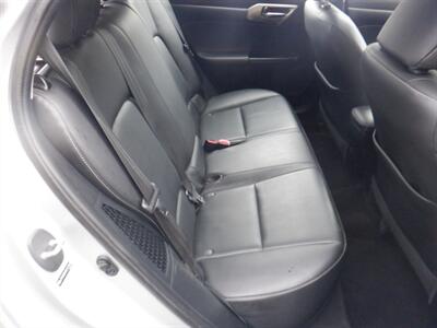 2014 Lexus CT 200h   - Photo 20 - Kirkland, WA 98033