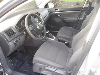 2007 Volkswagen Rabbit   - Photo 8 - Kirkland, WA 98033
