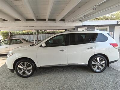 2015 Nissan Pathfinder S    AWD   - Photo 2 - Kirkland, WA 98033