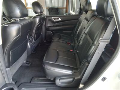 2015 Nissan Pathfinder S    AWD   - Photo 16 - Kirkland, WA 98033