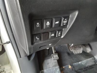 2015 Nissan Pathfinder S    AWD   - Photo 26 - Kirkland, WA 98033