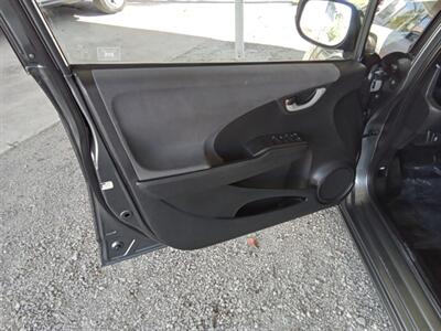 2013 Honda Fit   - Photo 14 - Kirkland, WA 98033