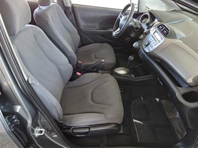 2013 Honda Fit   - Photo 16 - Kirkland, WA 98033