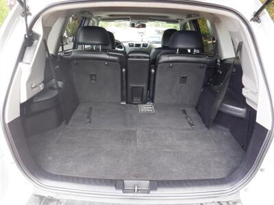 2011 Toyota Highlander   - Photo 9 - Kirkland, WA 98033