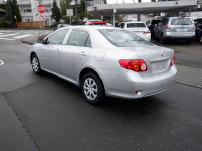 2010 Toyota Corolla LE   - Photo 3 - Kirkland, WA 98033