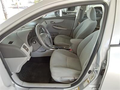 2010 Toyota Corolla LE   - Photo 9 - Kirkland, WA 98033