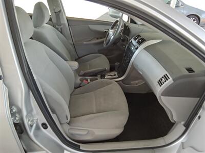 2010 Toyota Corolla LE   - Photo 14 - Kirkland, WA 98033