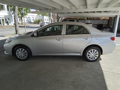 2010 Toyota Corolla LE   - Photo 2 - Kirkland, WA 98033